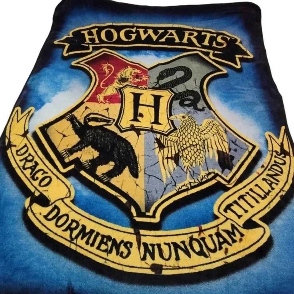 Harry Potter Hogwarts Fuzzy Throw Blanket